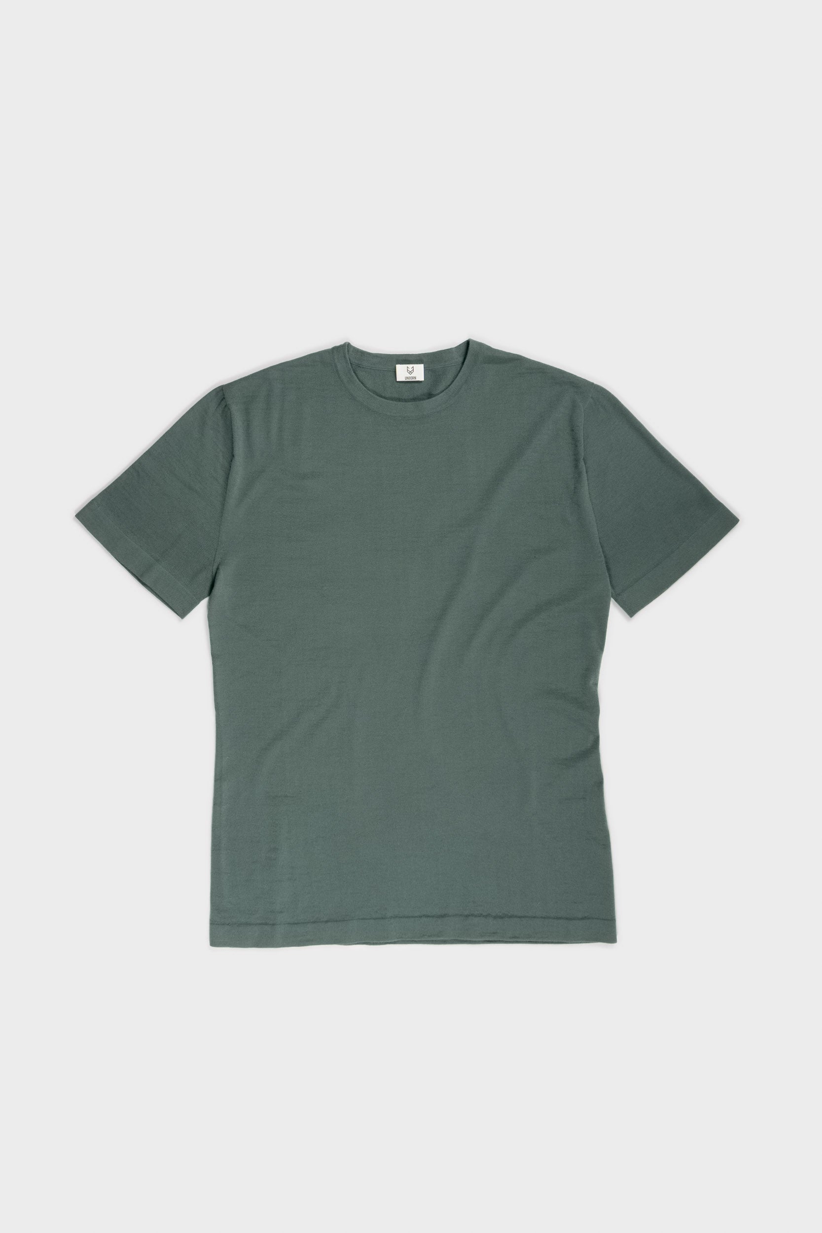 Merino Featherweight T-shirt Moss Green Flat Lay
