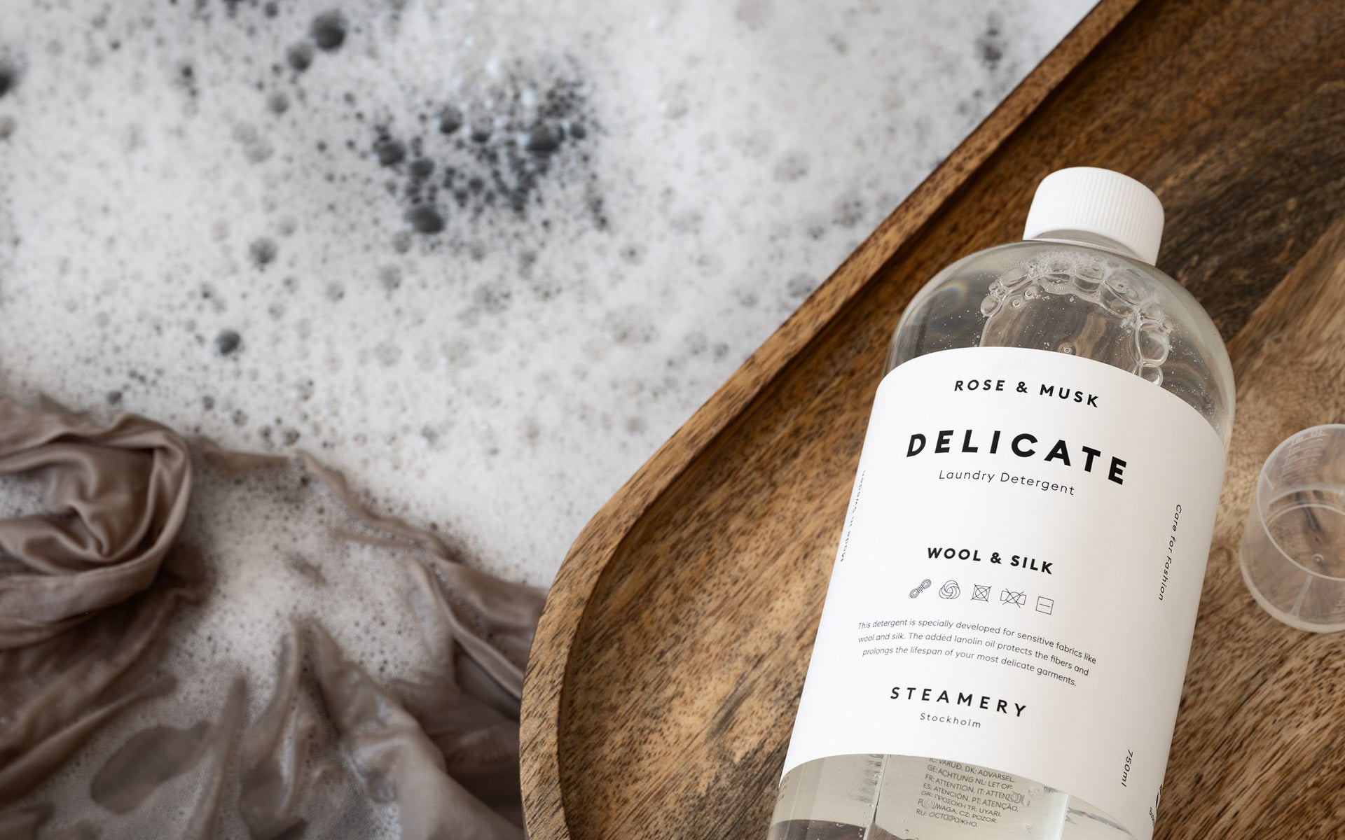 Steamery delicate detergent with soapy water